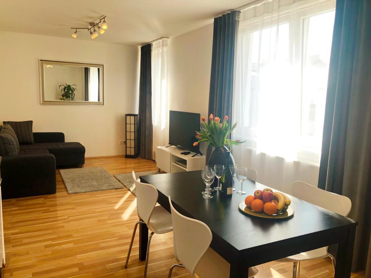 פראג On The Top Apartments מראה חיצוני תמונה
