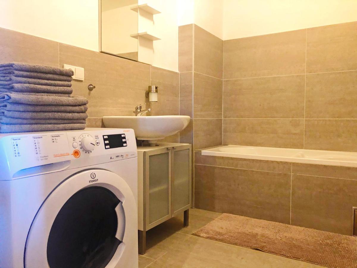פראג On The Top Apartments מראה חיצוני תמונה